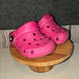 Kids Pink Airwalk Clogs